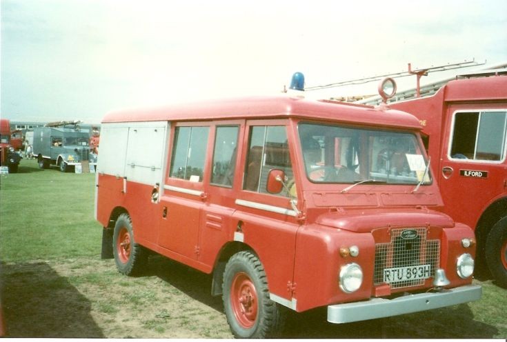 Land Rover Fc Fire Engine Fire Engines Photos - Land Rover FC/Carmichael L4P ex Cheshire RTU 893H